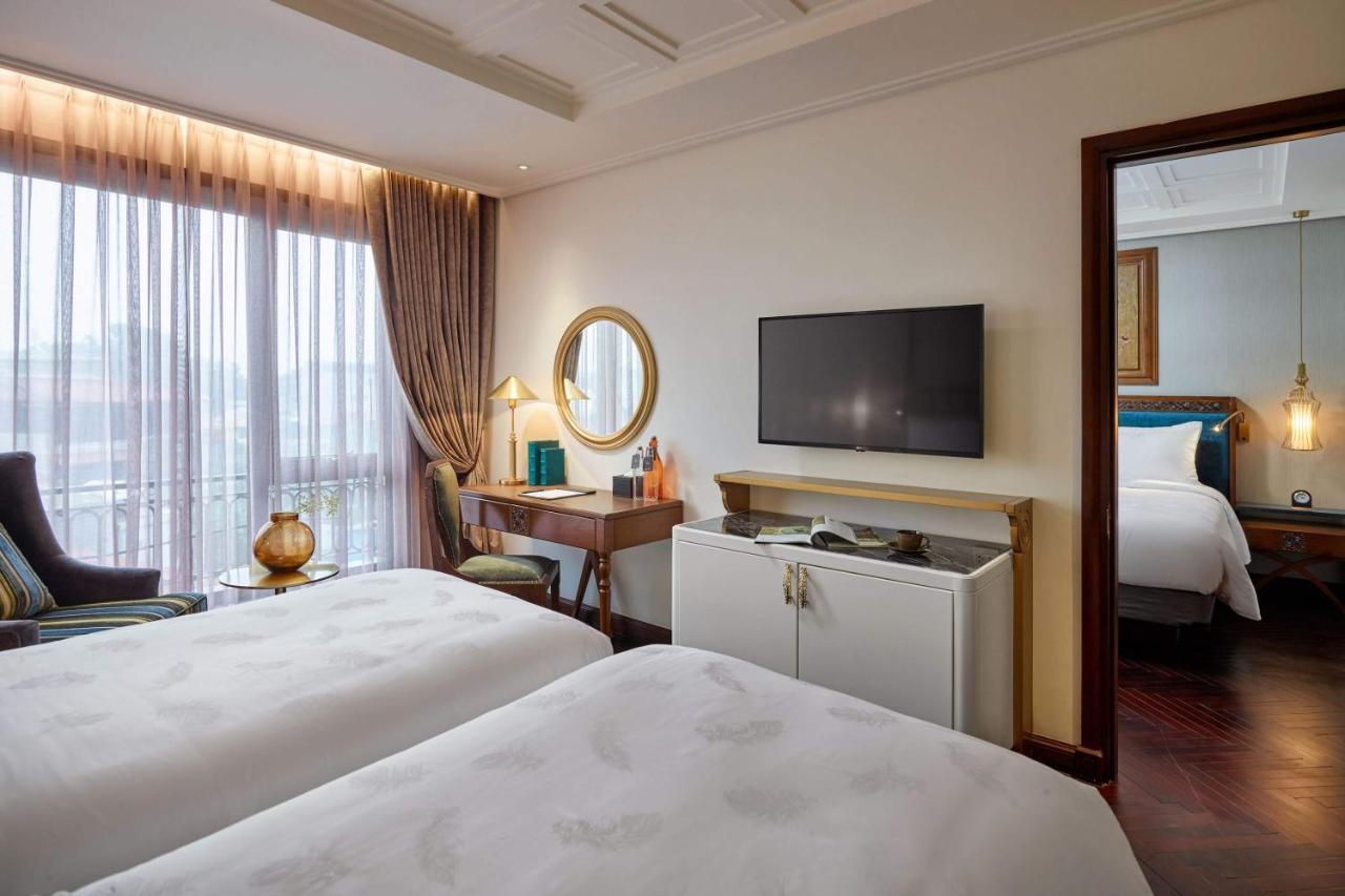 Peridot Grand Luxury Boutique Hotel Hanoi Kültér fotó Deluxe Family Room