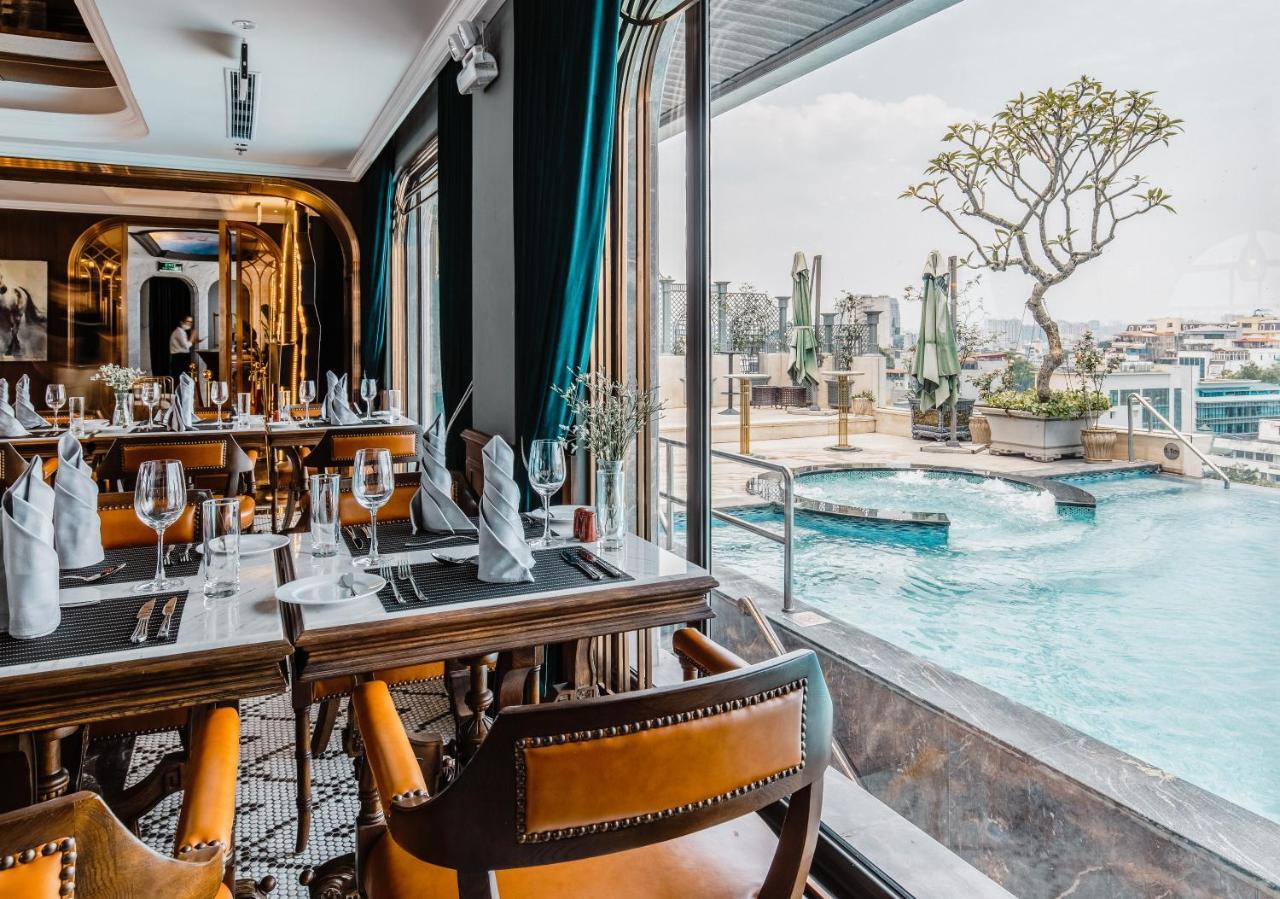 Peridot Grand Luxury Boutique Hotel Hanoi Kültér fotó The Pool Bar